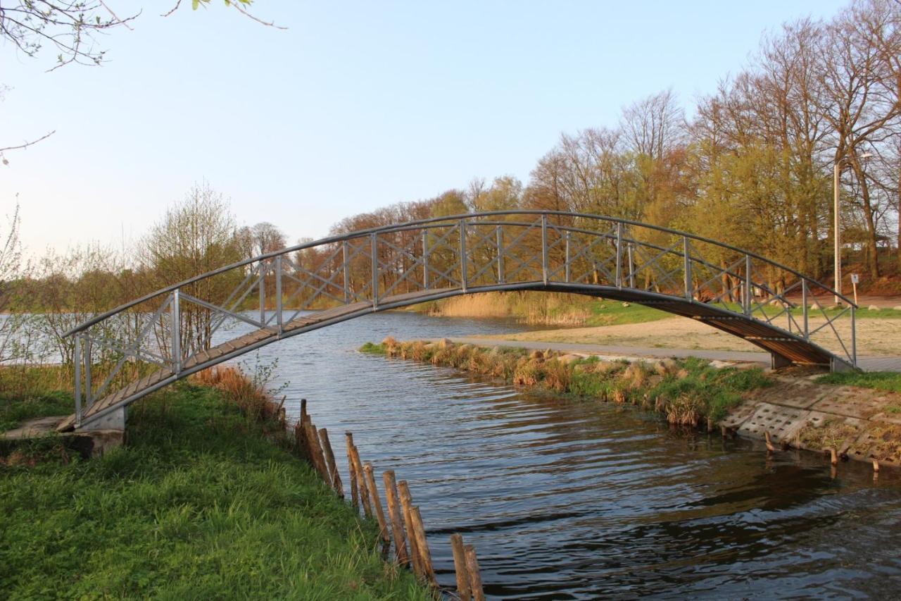 Domek Nad Jeziorem Bystrzyna Swidwin Экстерьер фото